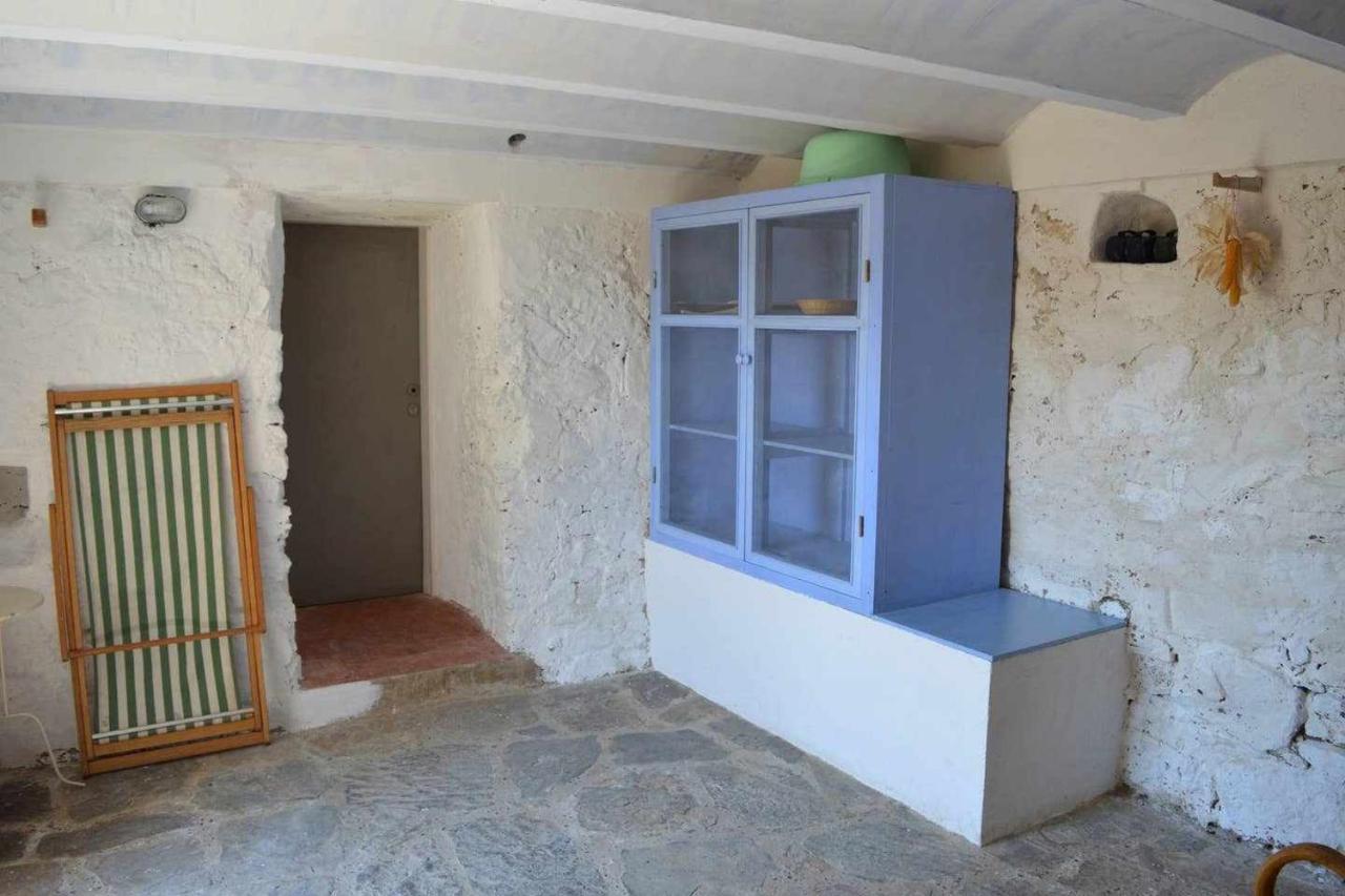 Rectoria De Castellar Villa La Vall de Bianya Kültér fotó